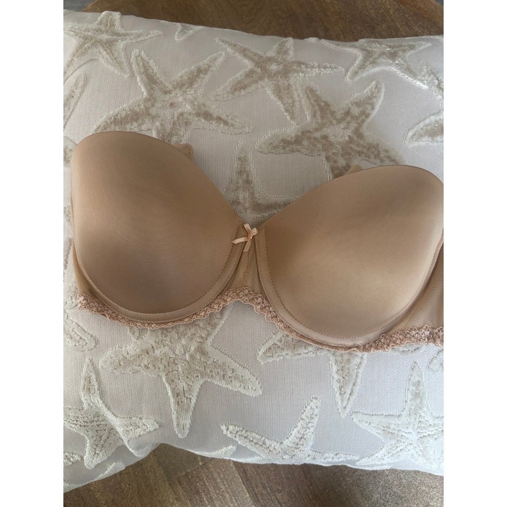 Btempt'd Nude color strapless bra, size 32D‎
